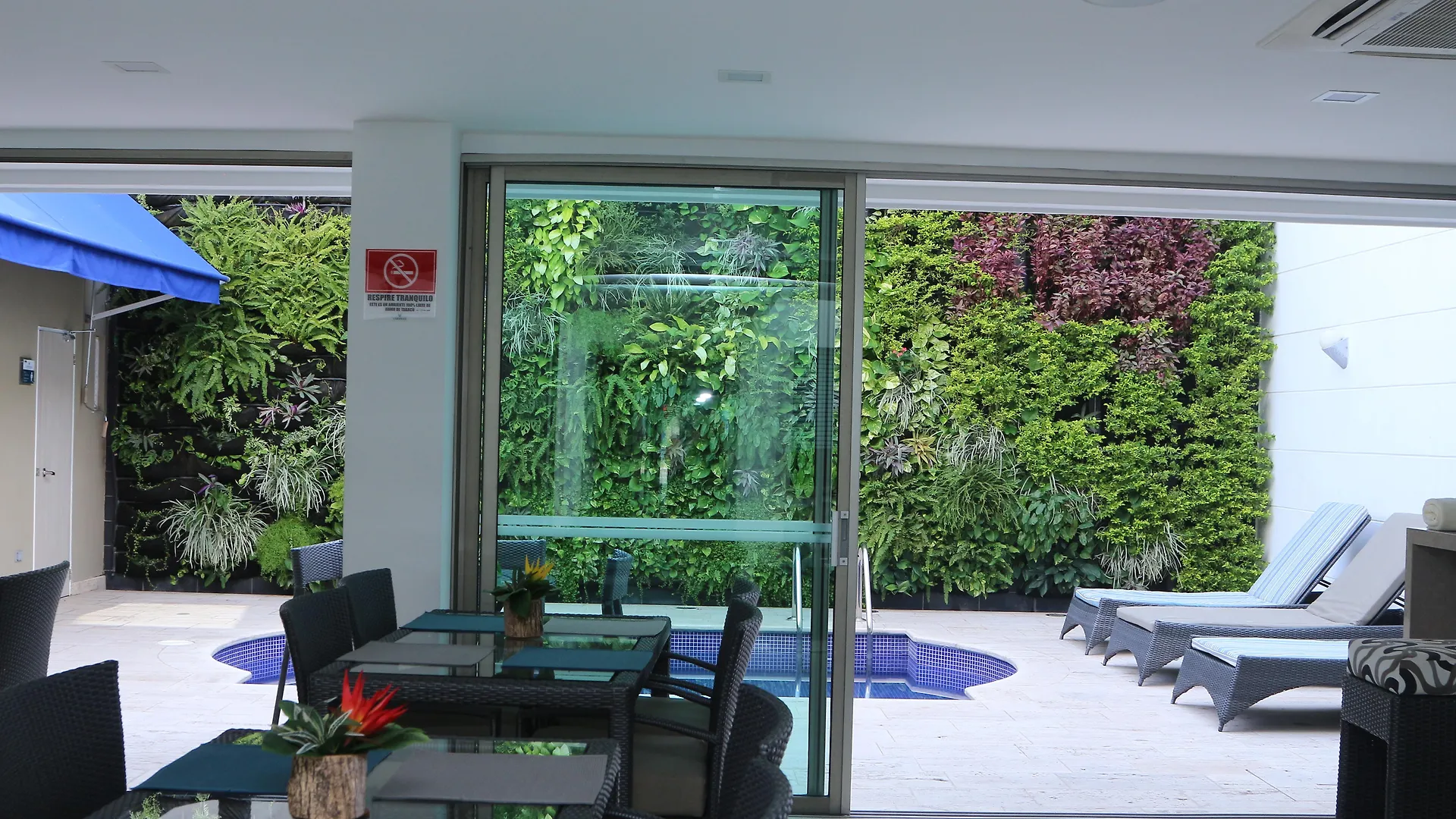 Varanasi Hotel Boutique Aeropuerto Cartagena