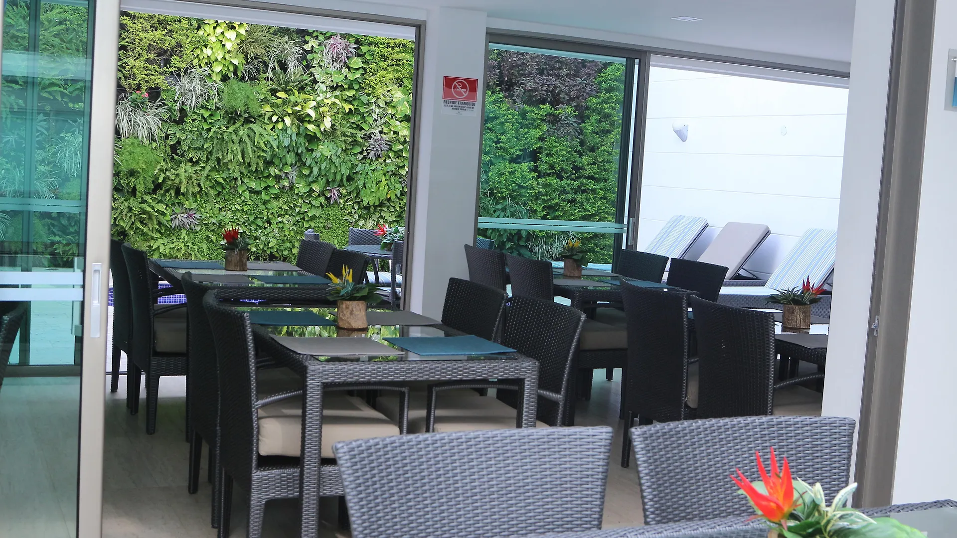 Varanasi Hotel Boutique Aeropuerto Cartagena 4*,  Colombia