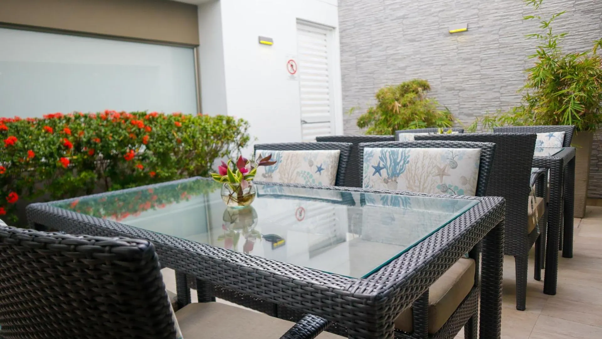 Varanasi Hotel Boutique Aeropuerto Cartagena