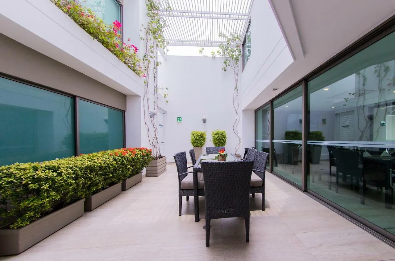 Varanasi Hotel Boutique Aeropuerto Cartagena 4*,  Colombia
