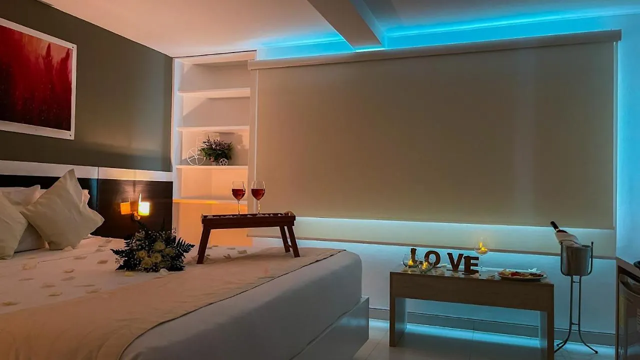 Varanasi Hotel Boutique Aeropuerto Cartagena