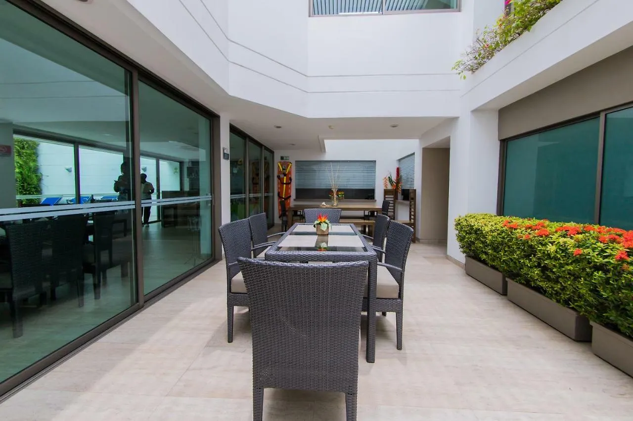 Varanasi Hotel Boutique Aeropuerto Cartagena