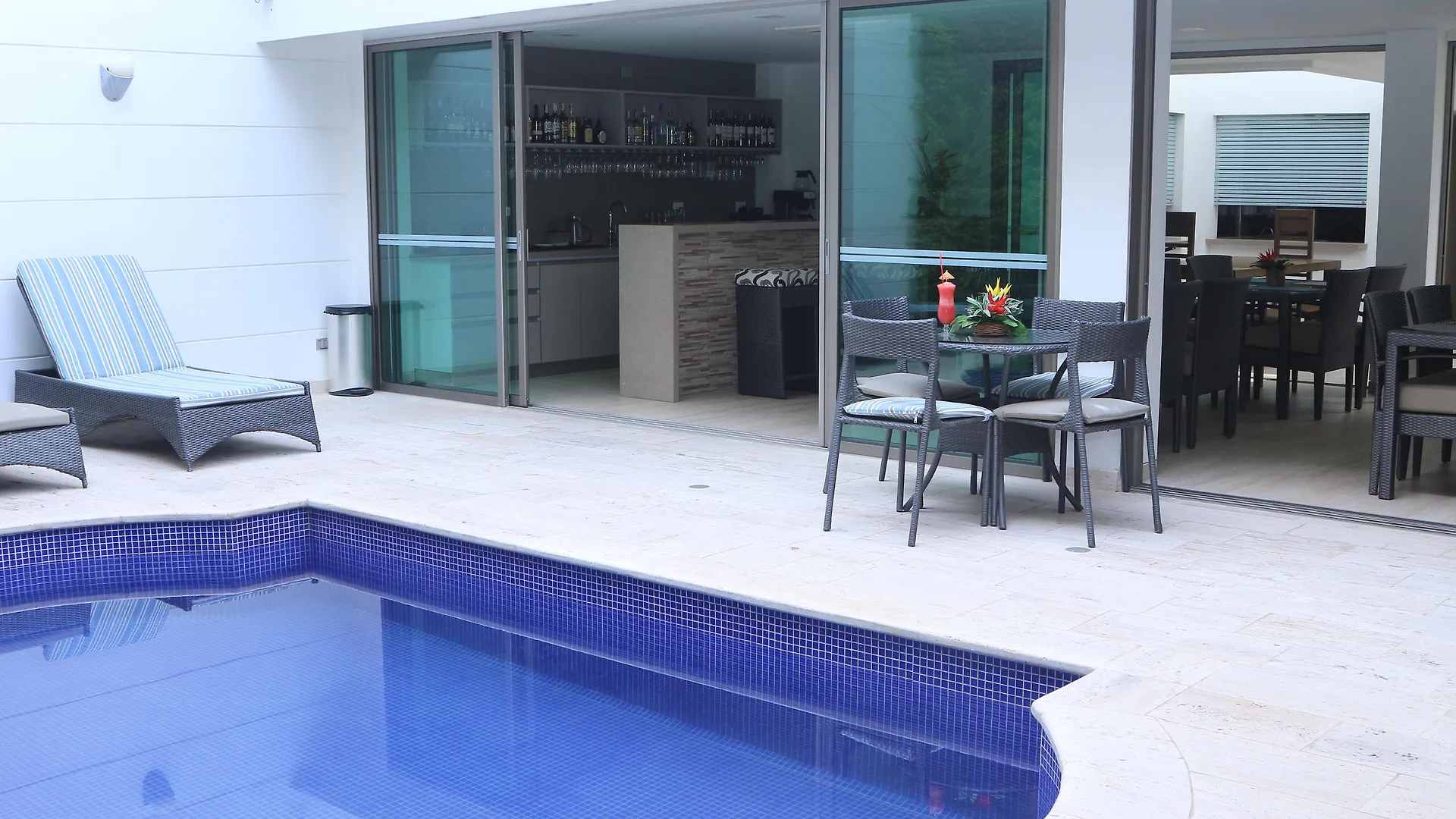 Varanasi Hotel Boutique Aeropuerto Cartagena Colombia