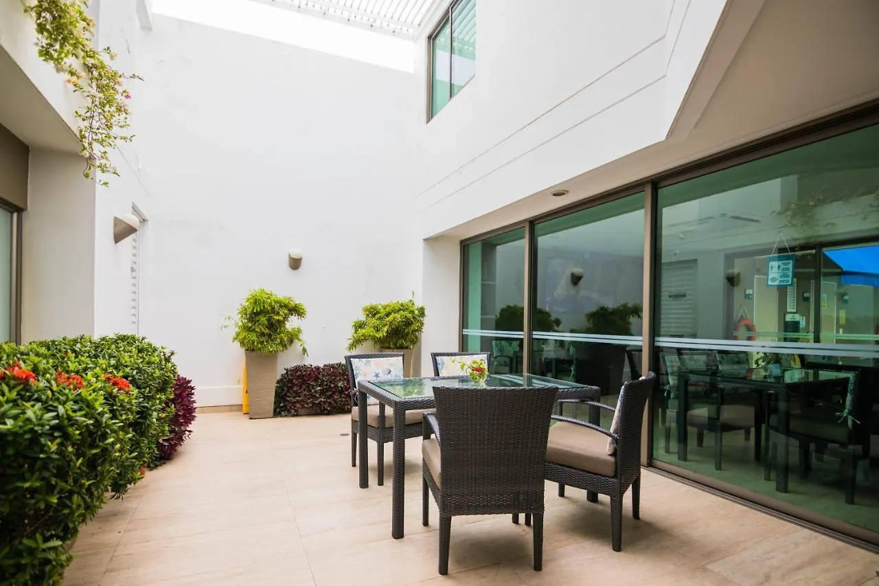 Varanasi Hotel Boutique Aeropuerto Cartagena
