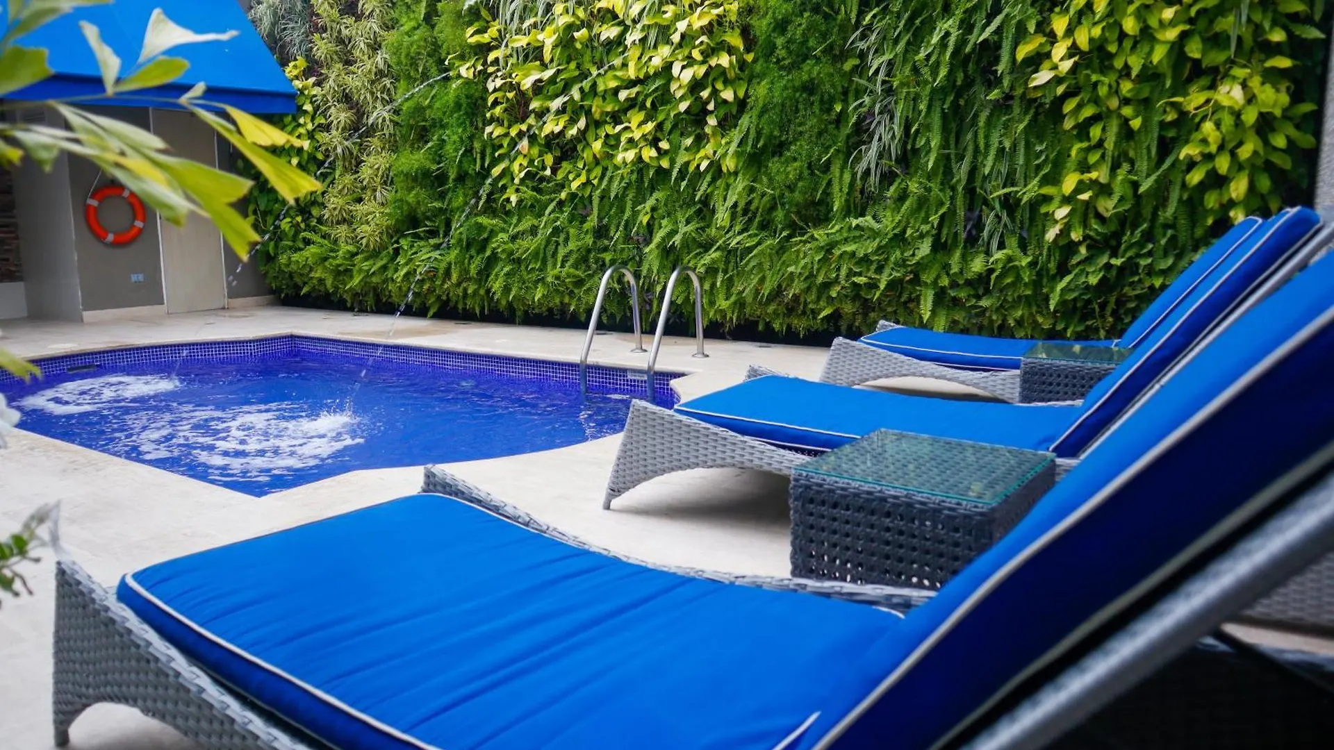 ****  Varanasi Hotel Boutique Aeropuerto Cartagena Colombia