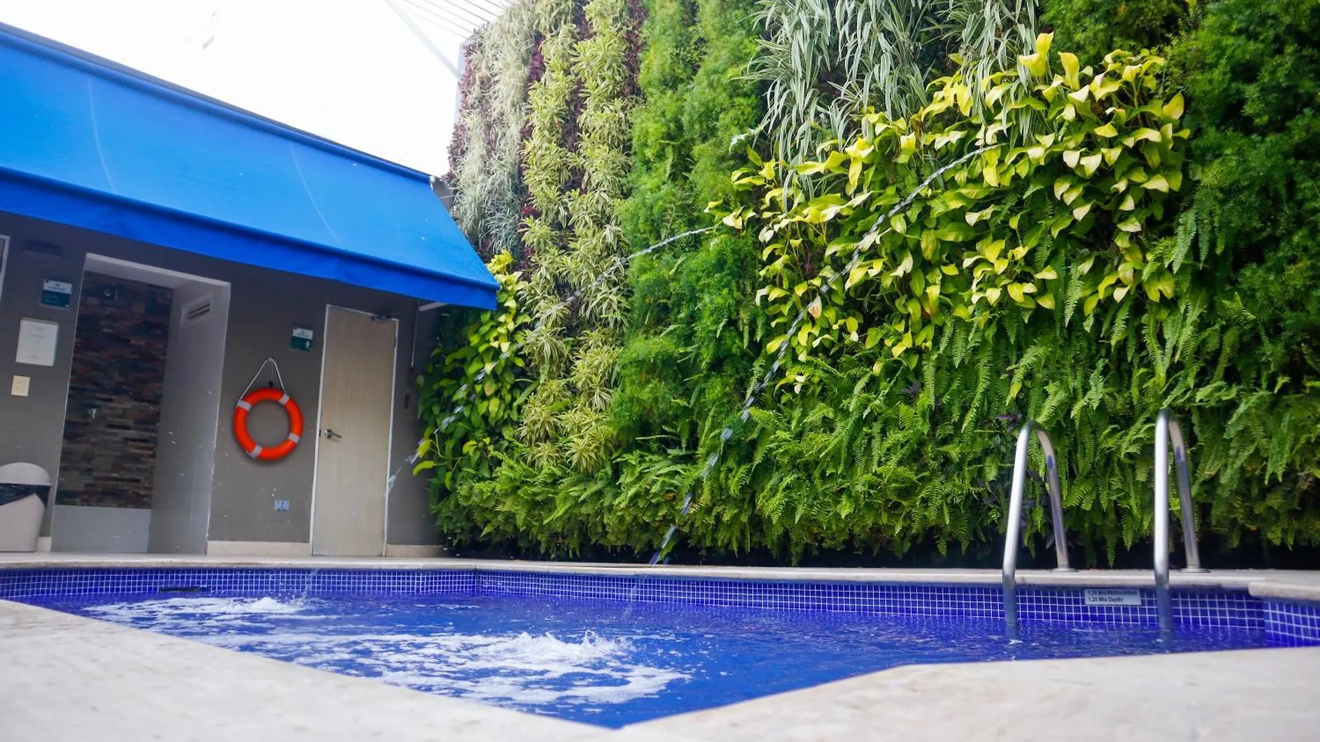 Varanasi Hotel Boutique Aeropuerto Cartagena 4*,  Colombia
